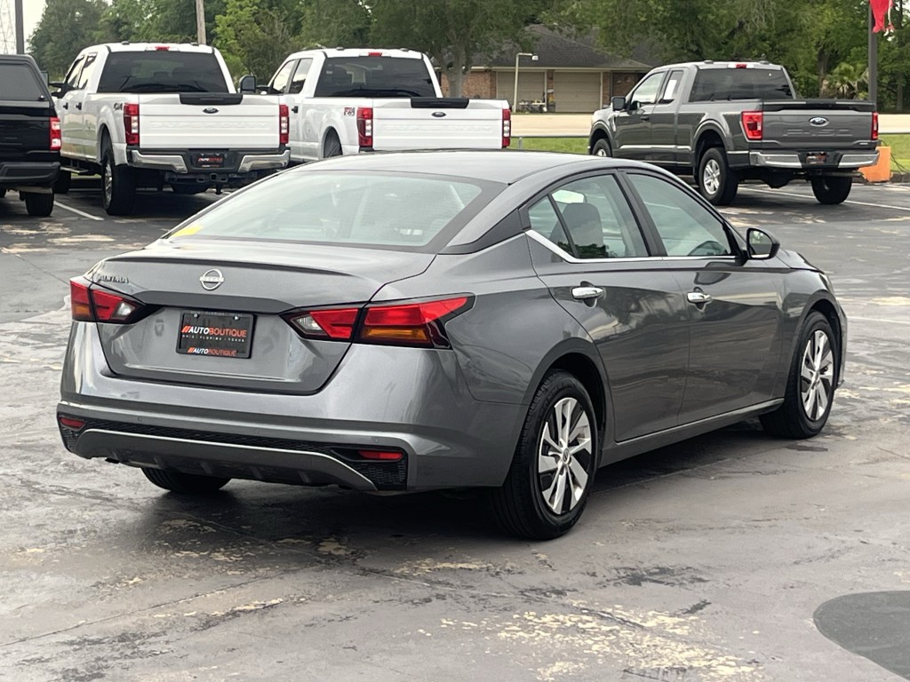 2024 Nissan Altima Image 9