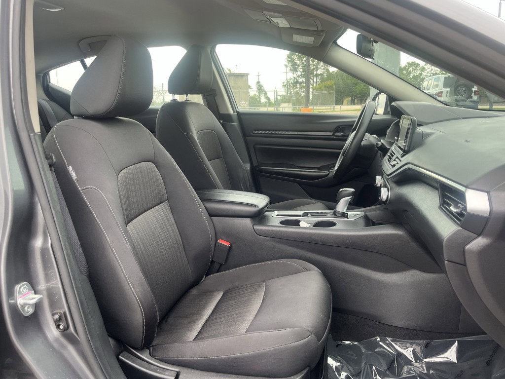 2024 Nissan Altima Image 27