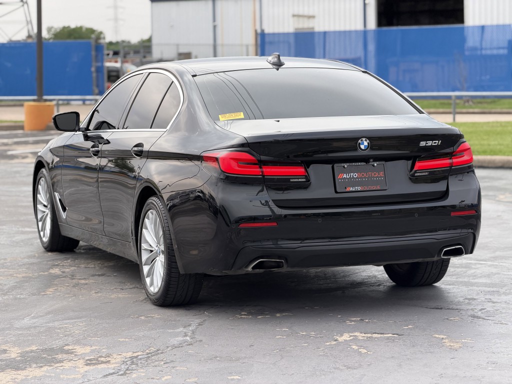 2021 BMW 5 Series Image 9