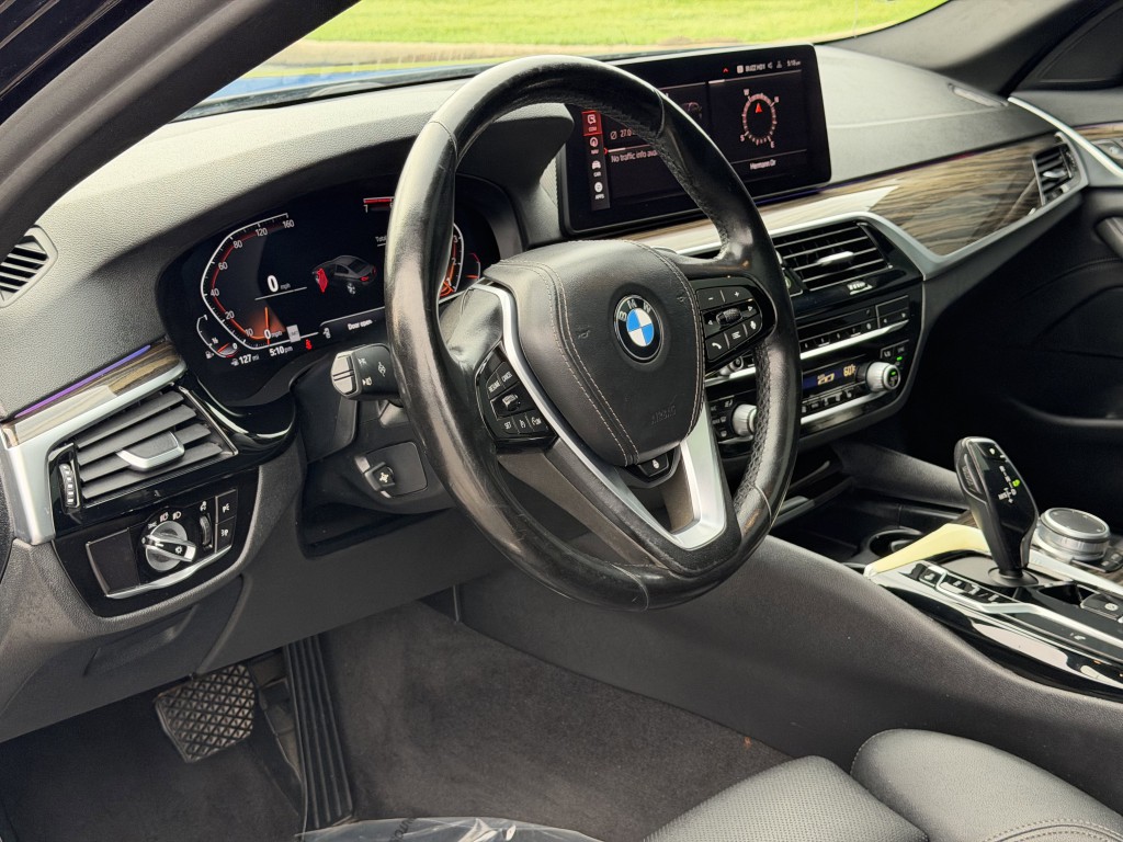 2021 BMW 5 Series Image 12