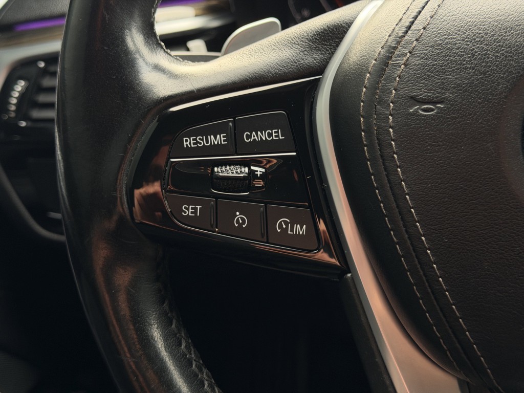 2021 BMW 5 Series Image 16