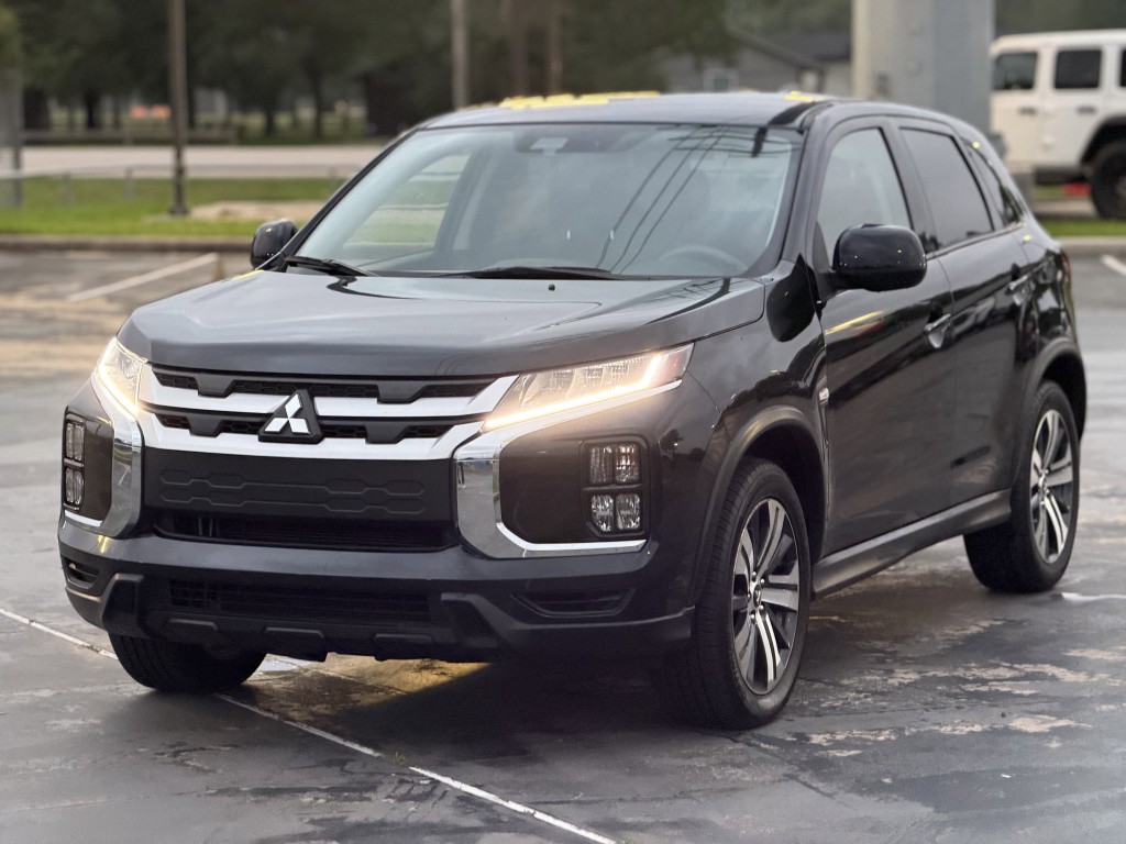 2022 Mitsubishi Outlander Image 5