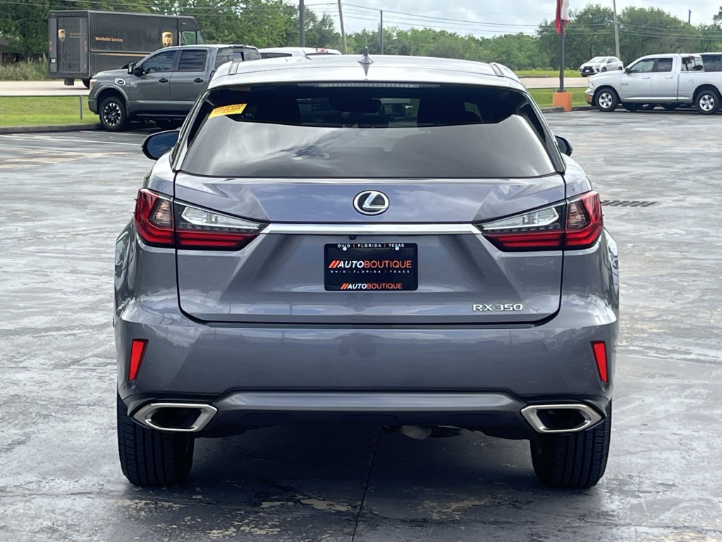 2017 Lexus RX Image 8