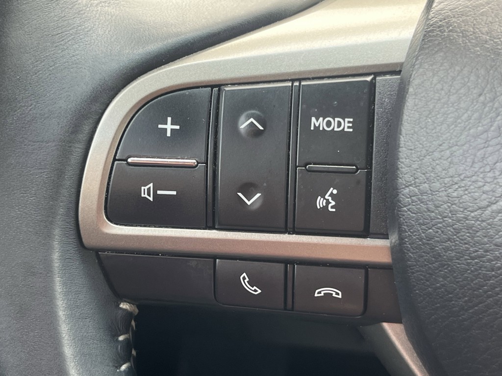 2017 Lexus RX Image 19