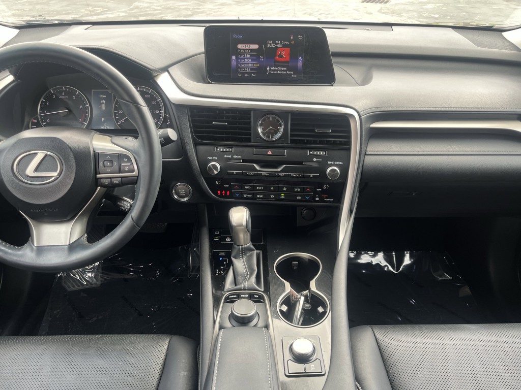2017 Lexus RX Image 26