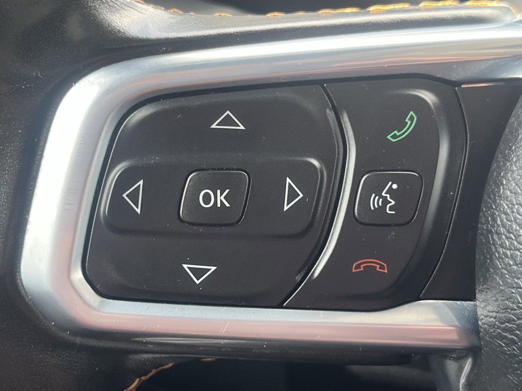 2021 Jeep Gladiator Image 16