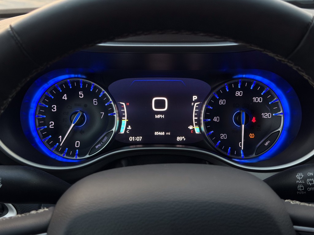 2023 Chrysler Pacifica Image 15