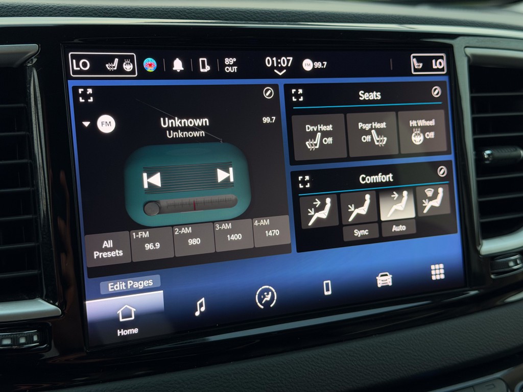 2023 Chrysler Pacifica Image 17