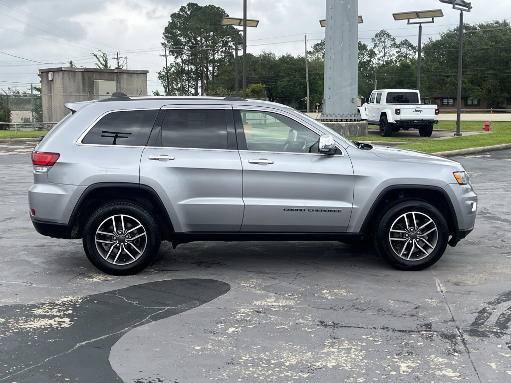2020 Jeep Grand Cherokee Image 11