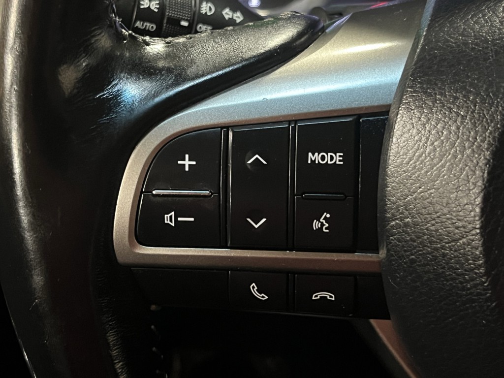 2018 Lexus RX Image 16