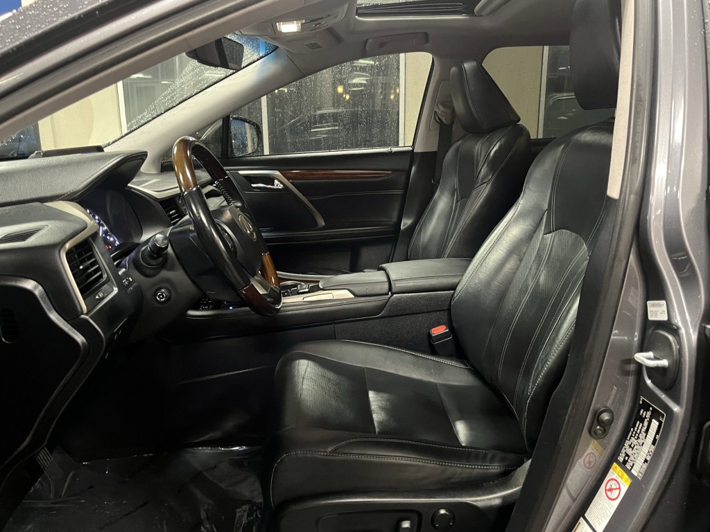 2018 Lexus RX Image 26
