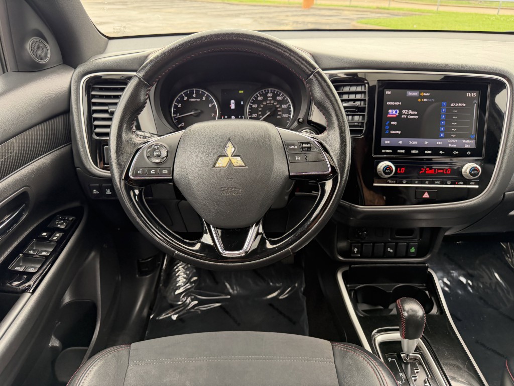 2020 Mitsubishi Outlander Image 14
