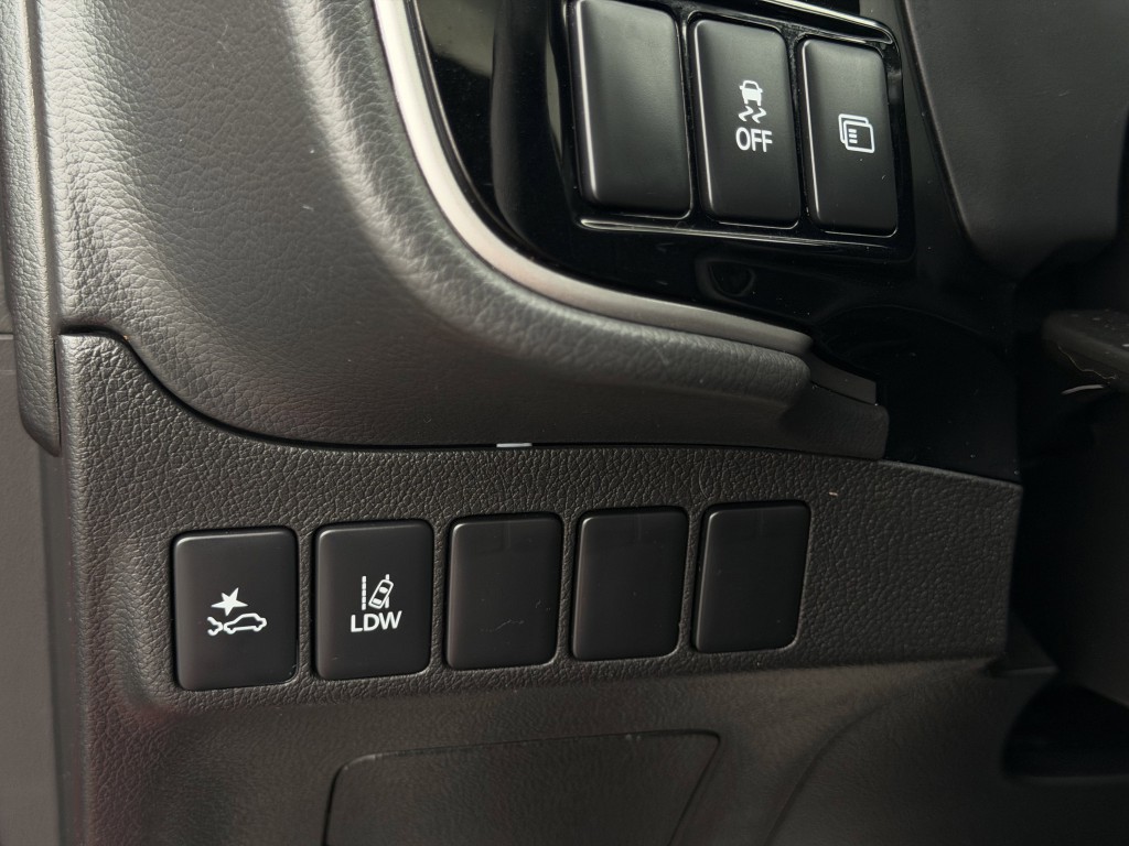 2020 Mitsubishi Outlander Image 19