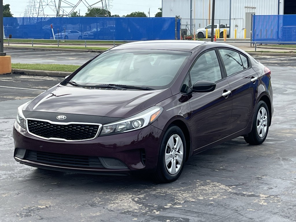 2017 Kia Forte Image 5