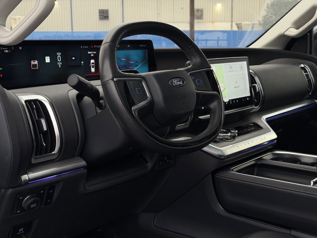 2025 Ford Expedition Image 11