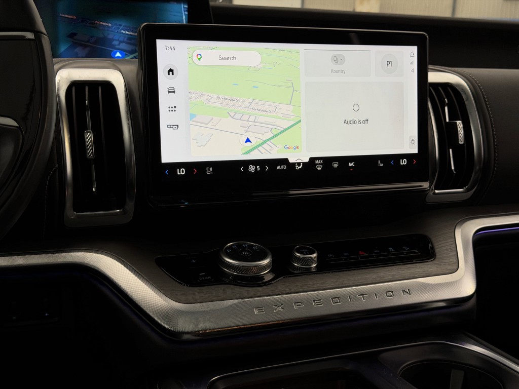 2025 Ford Expedition Image 17