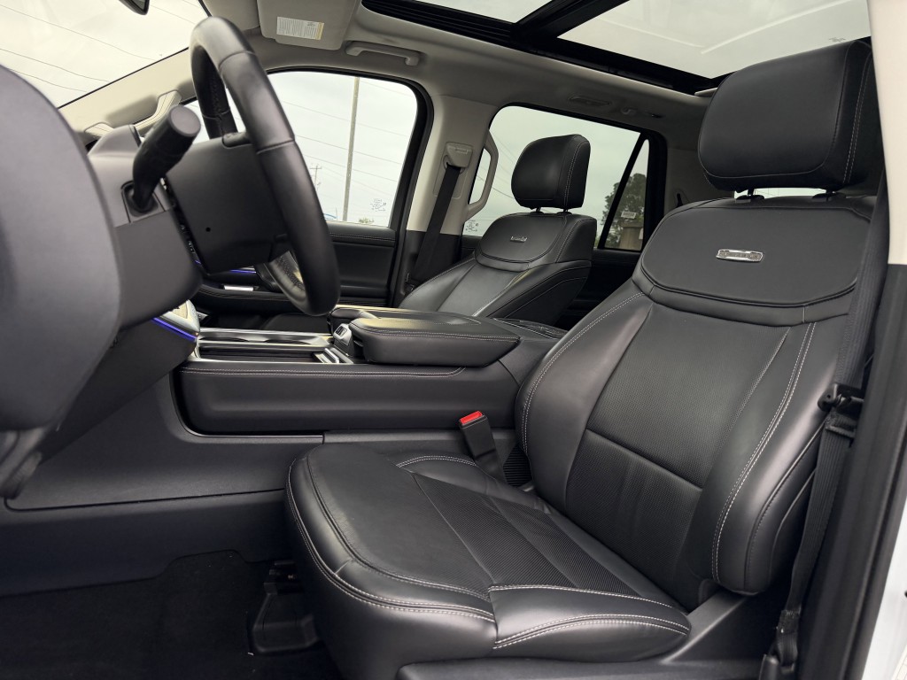 2025 Ford Expedition Image 21