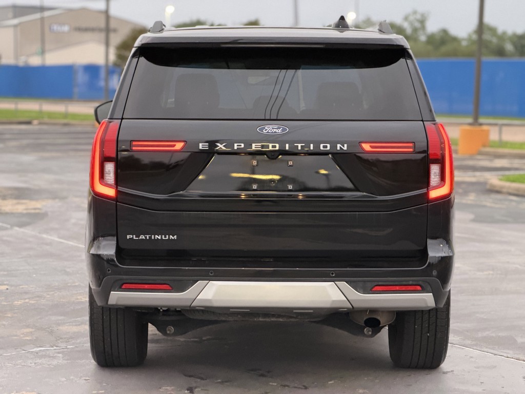2025 Ford Expedition Image 8