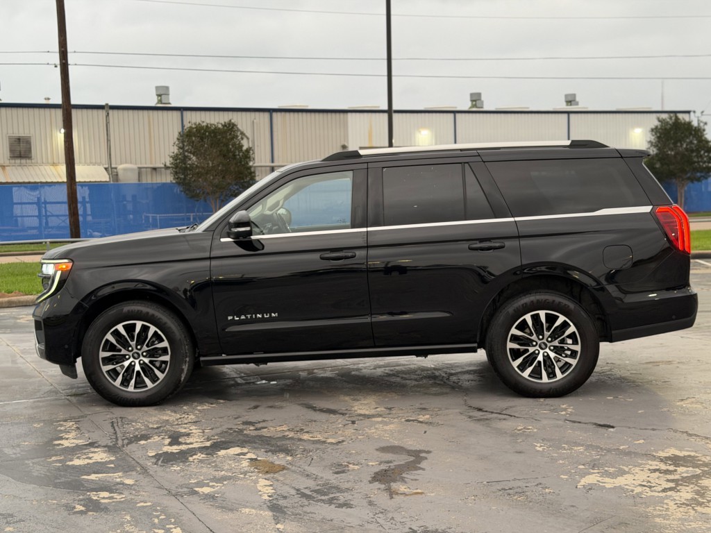 2025 Ford Expedition Image 11