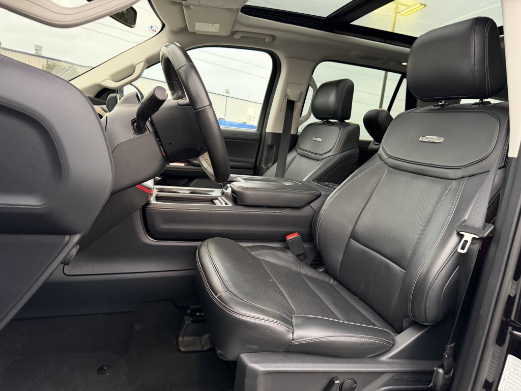 2025 Ford Expedition Image 24