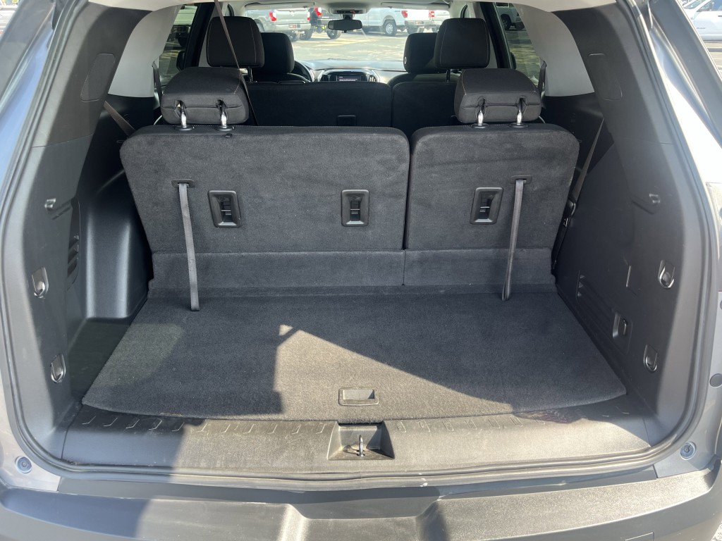 2021 Chevrolet Traverse Image 12