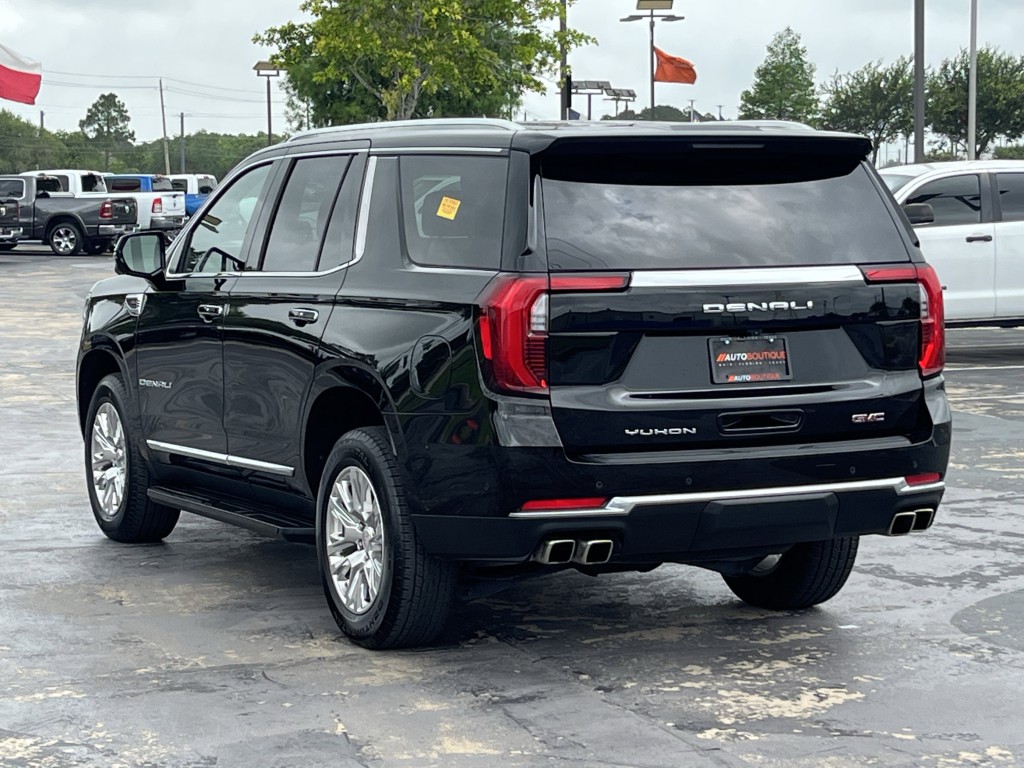 2025 GMC Yukon Image 8
