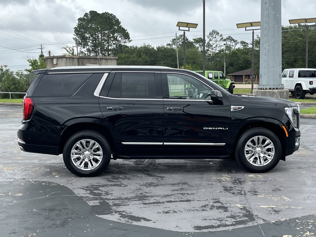 2025 GMC Yukon Image 10