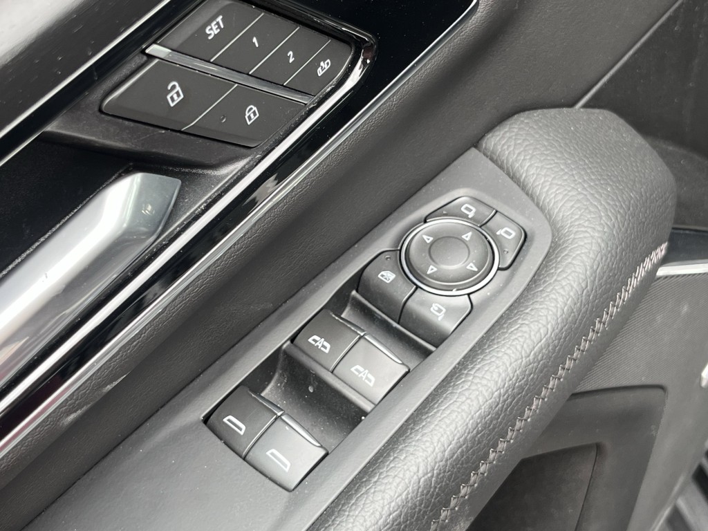2025 GMC Yukon Image 26