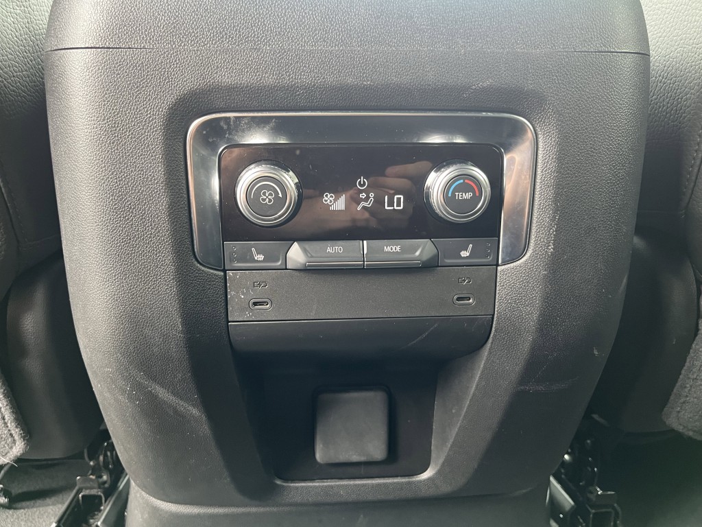 2025 GMC Yukon Image 28