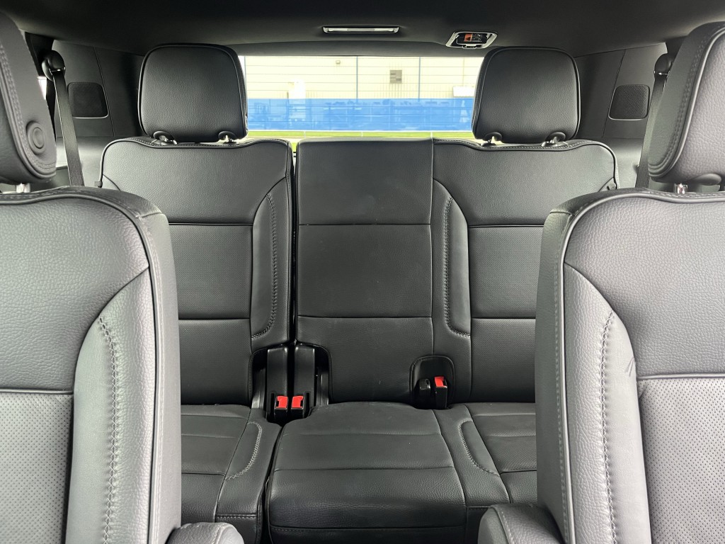 2025 GMC Yukon Image 32