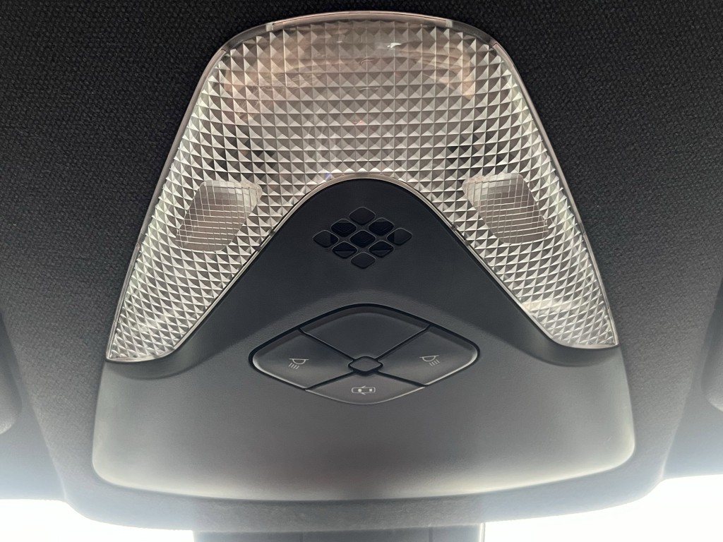 2019 Toyota C-HR Image 23