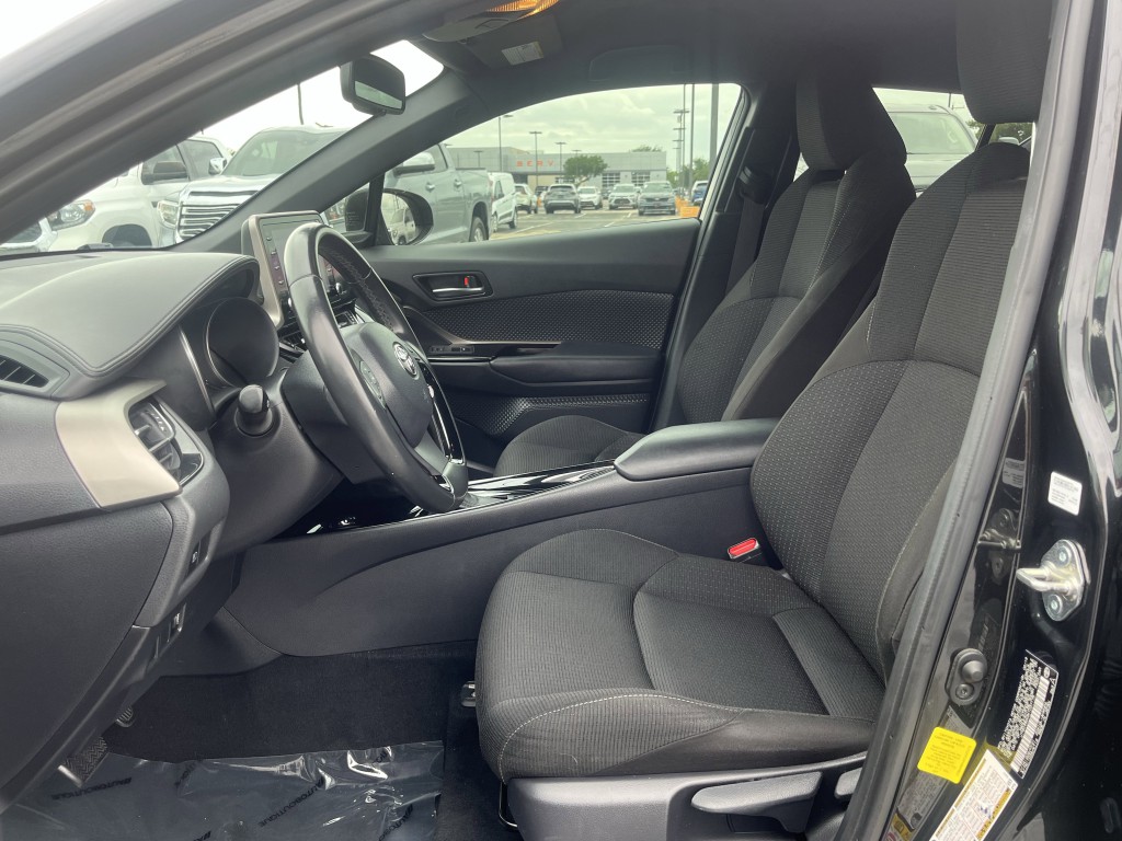 2019 Toyota C-HR Image 26