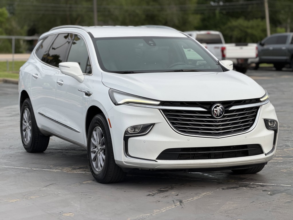 2024 Buick Enclave Image 3