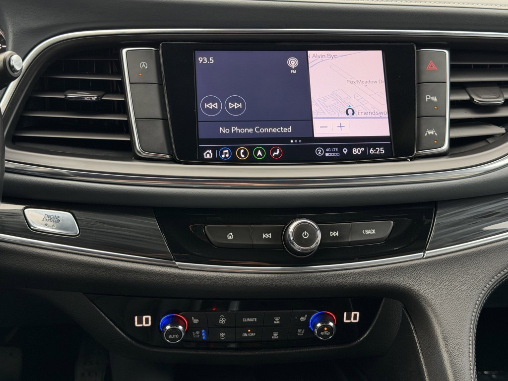 2024 Buick Enclave Image 18