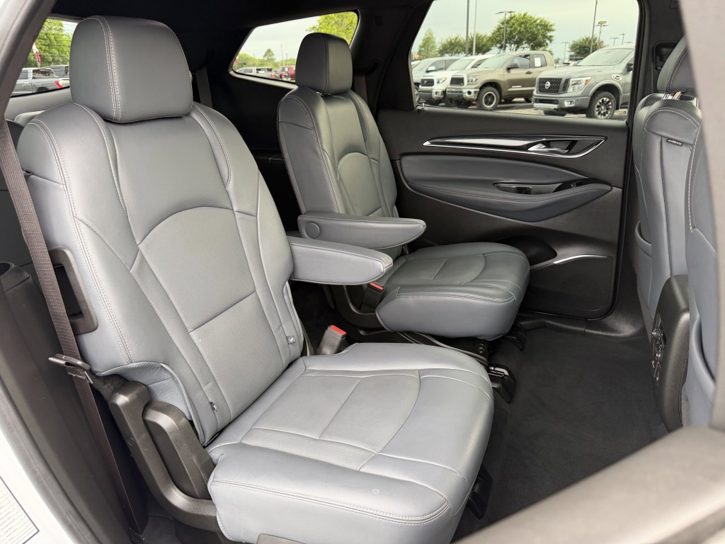 2024 Buick Enclave Image 28