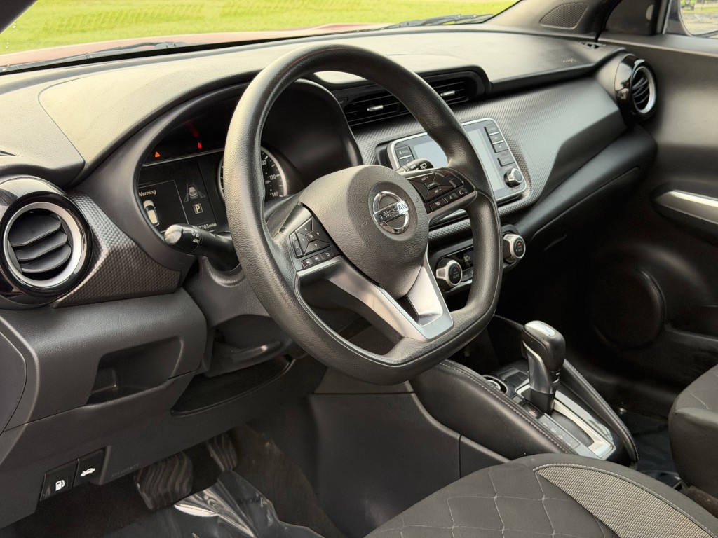 2020 Nissan Kicks Image 11