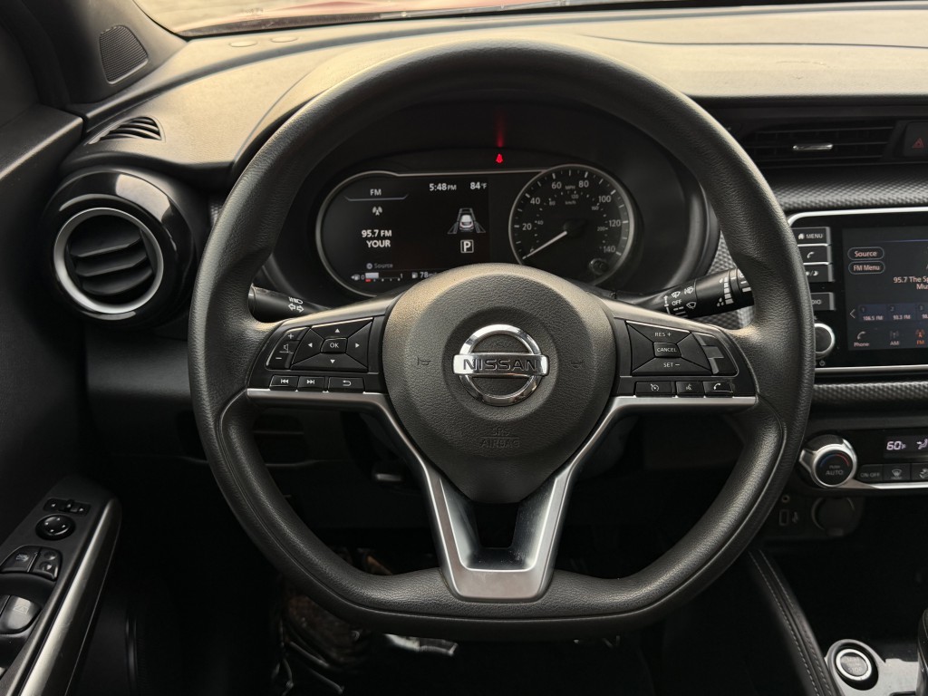 2020 Nissan Kicks Image 14