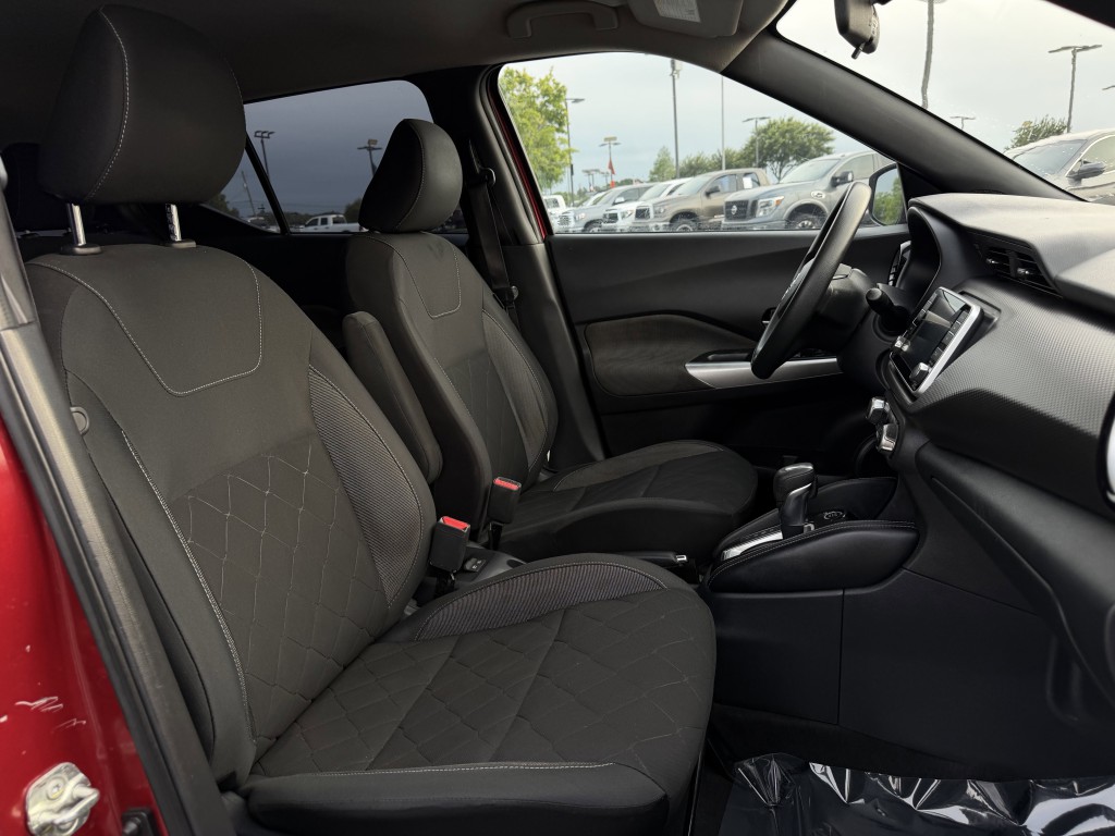 2020 Nissan Kicks Image 23
