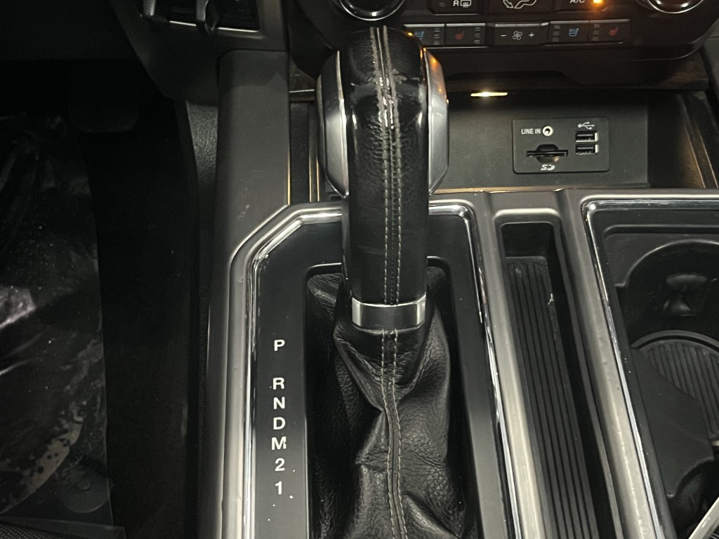2015 Ford F-150 Image 19