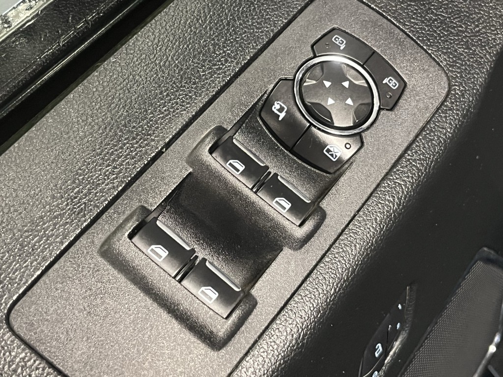 2015 Ford F-150 Image 24