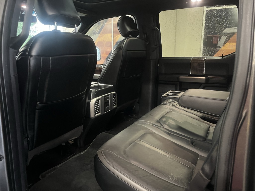 2015 Ford F-150 Image 30