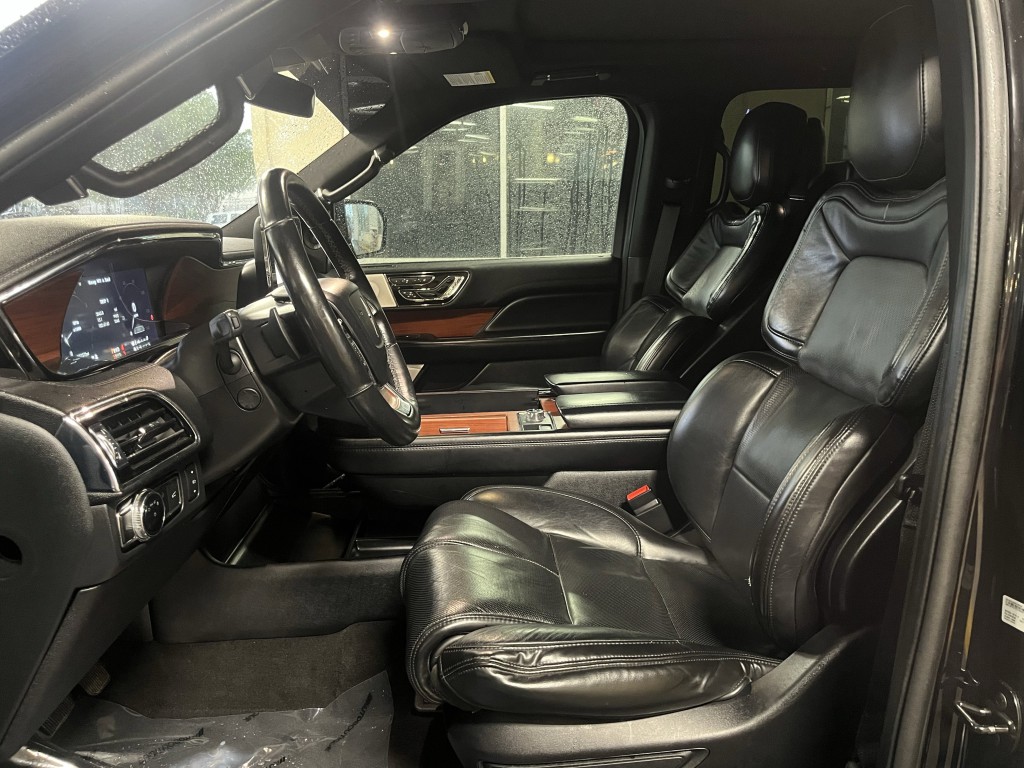 2020 Lincoln Navigator Image 27