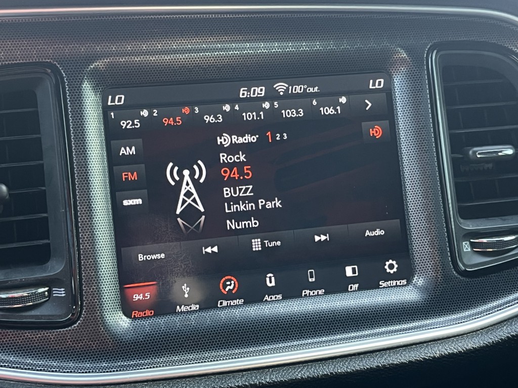 2018 Dodge Challenger Image 8