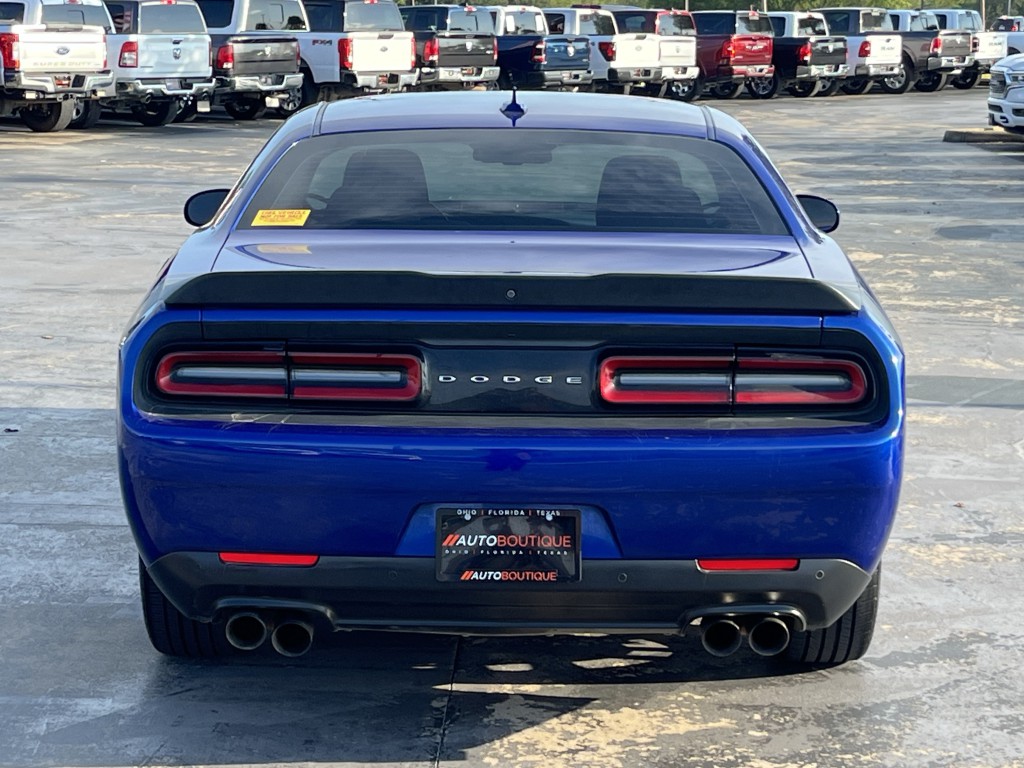 2018 Dodge Challenger Image 9