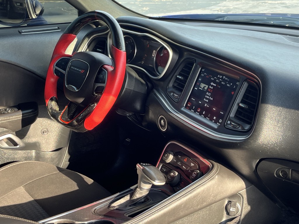 2018 Dodge Challenger Image 17