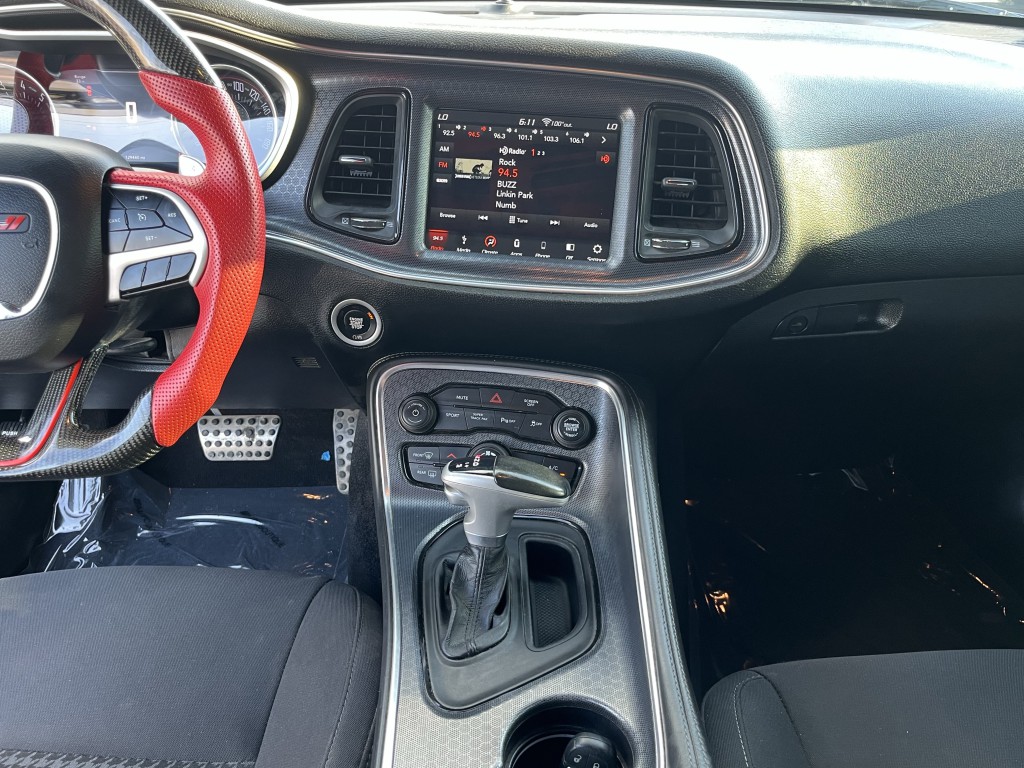 2018 Dodge Challenger Image 24