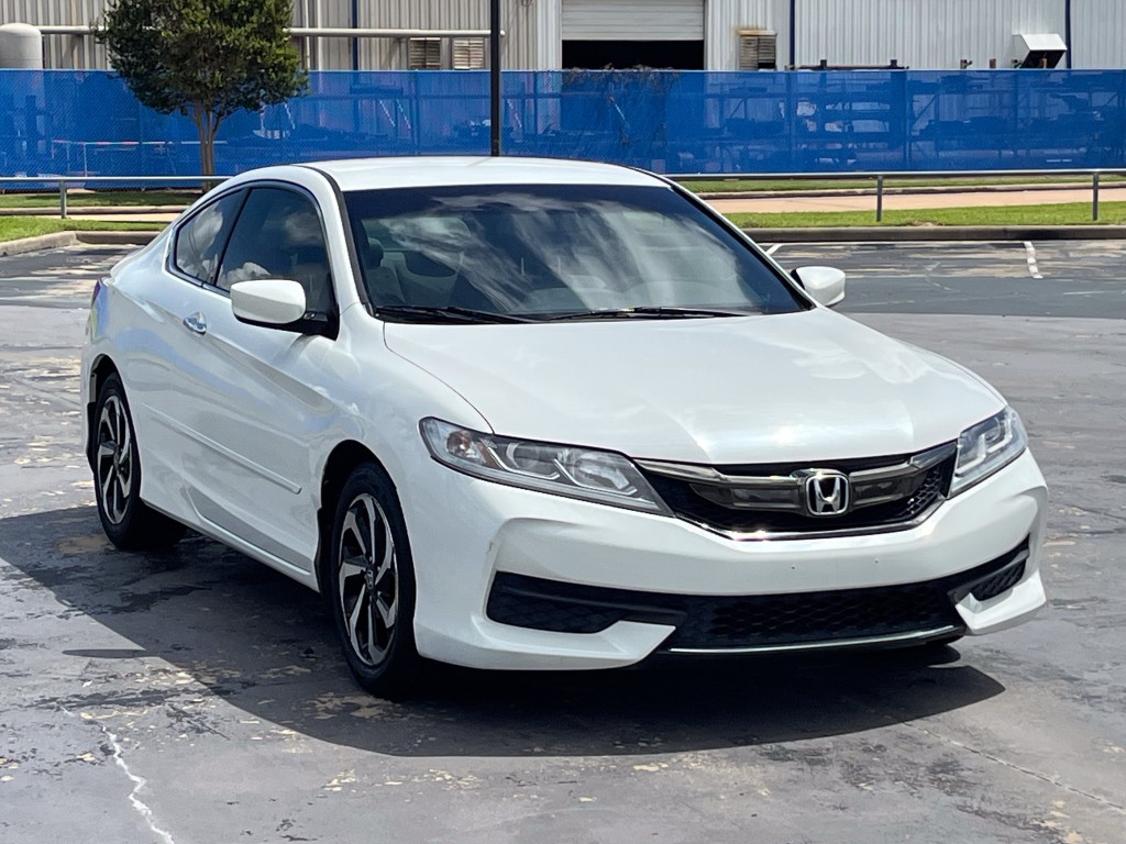 2017 Honda Accord Image 5