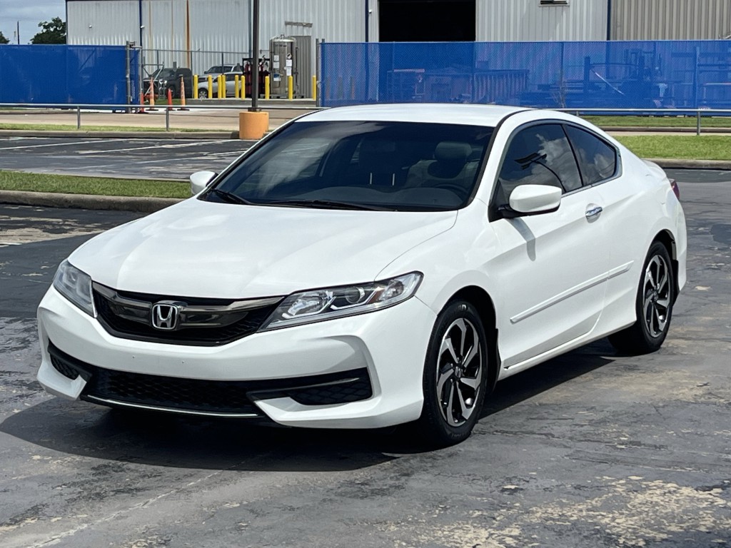 2017 Honda Accord Image 6
