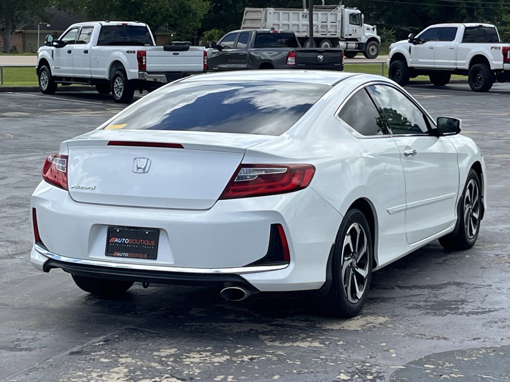 2017 Honda Accord Image 10