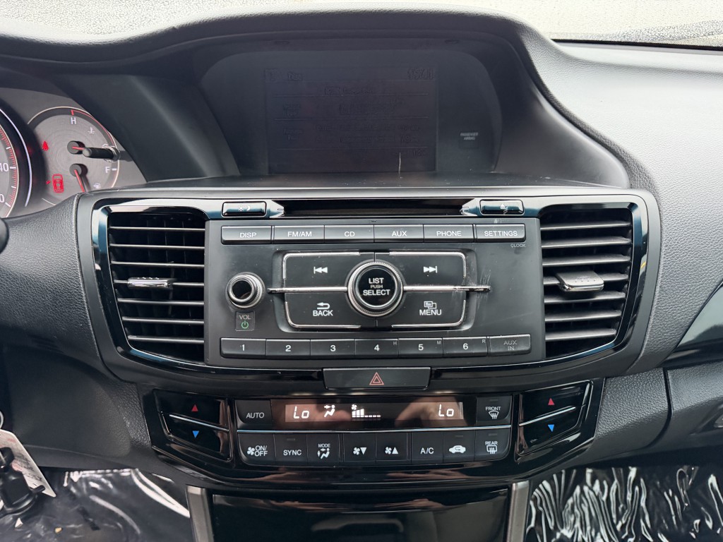 2017 Honda Accord Image 15